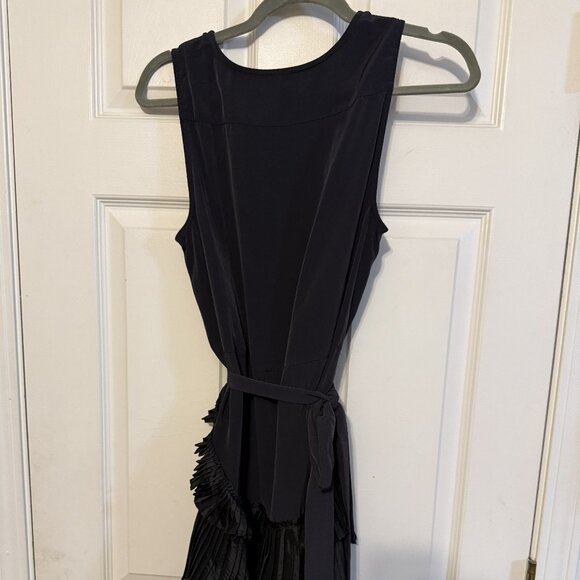 NWT GAP Black Sleeveless Dress - Size 8 - Pleated Ruffle Detail & Belted Waist - Picture 2 of 8